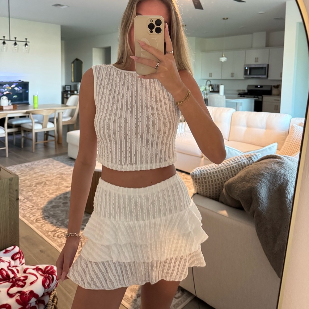Elegant White Ruffled Skirt